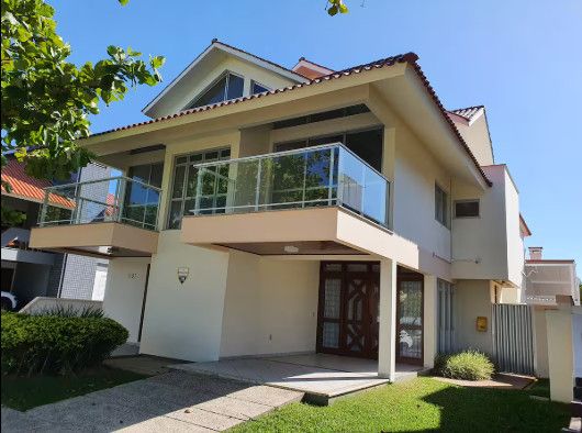Casa - Temporada - Jurer Internacional - Florianpolis - SC