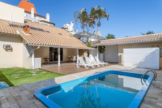 Casa - Temporada - Jurer Internacional - Florianpolis - SC
